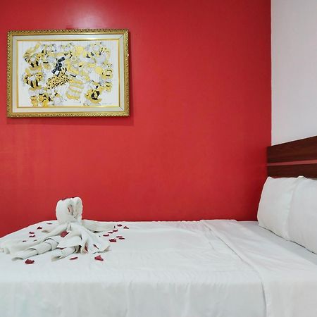 Dejati House Hotel Bekasi Luaran gambar