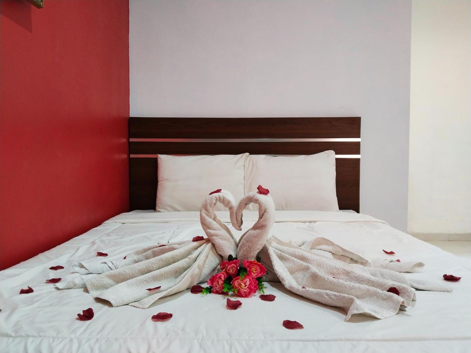 Dejati House Hotel Bekasi Luaran gambar