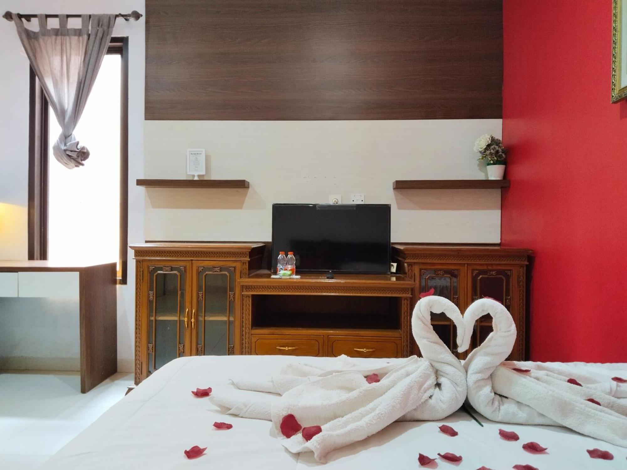 Dejati House Hotel Bekasi Luaran gambar