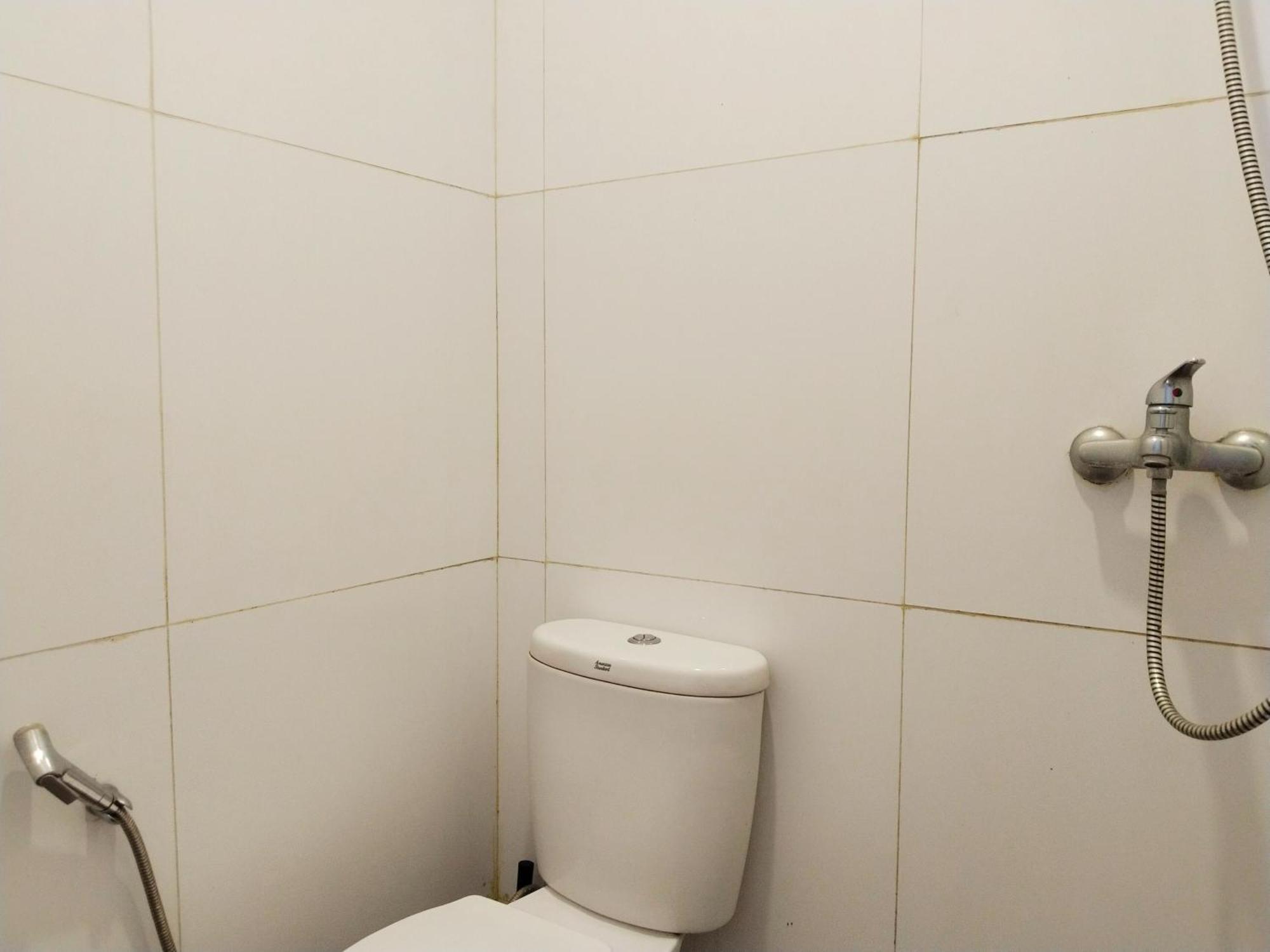 Dejati House Hotel Bekasi Luaran gambar